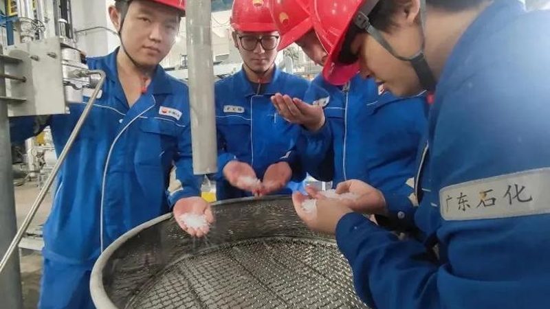 食品级与工业级化工原料：关键区别与选择要点